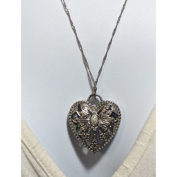 Charming Charlie Puffed Heart Pearl Necklace - Picture 5 of 13